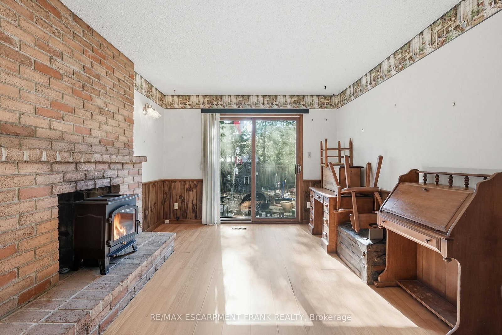 Detached House for sale at 471 KNIGHTSBRIDGE Crescent, Hamilton, Ontario, L9G 3S4 - Ancaster - MLS: X12998400