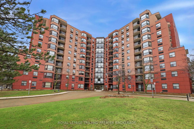 1004 - 600 Talbot Street