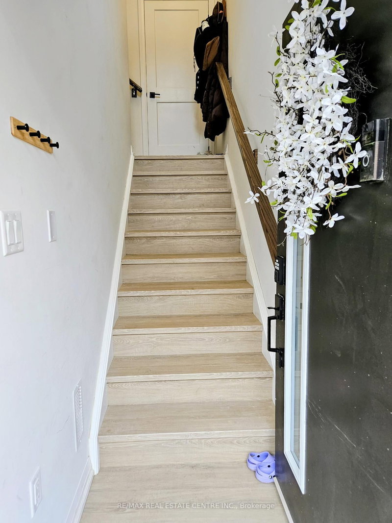 31 - 55 Tom Brown Dr, Brant, N3L 0K3 | Image 2