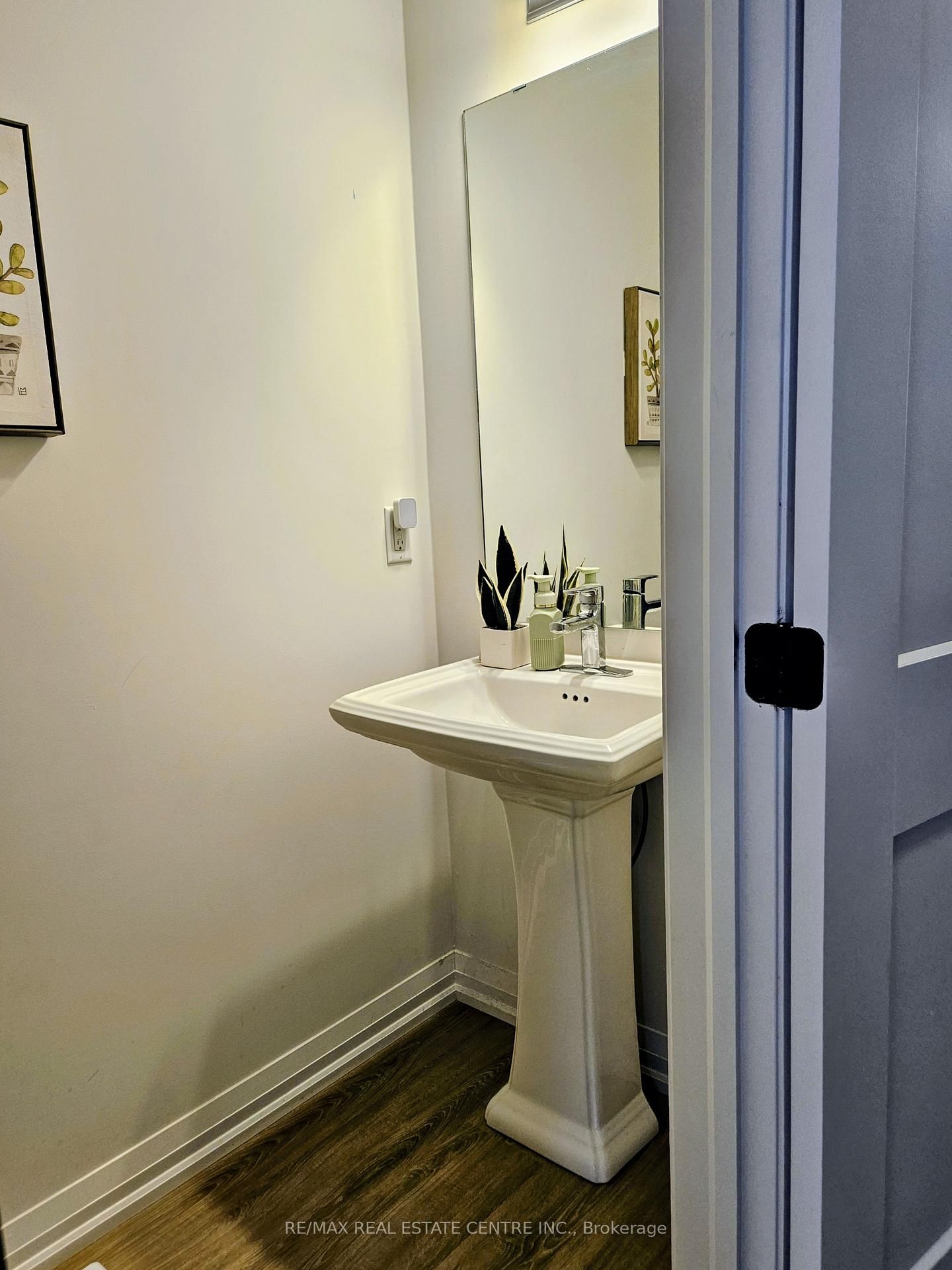 55 Tom Brown Drive, Unit 31 - Photo 3