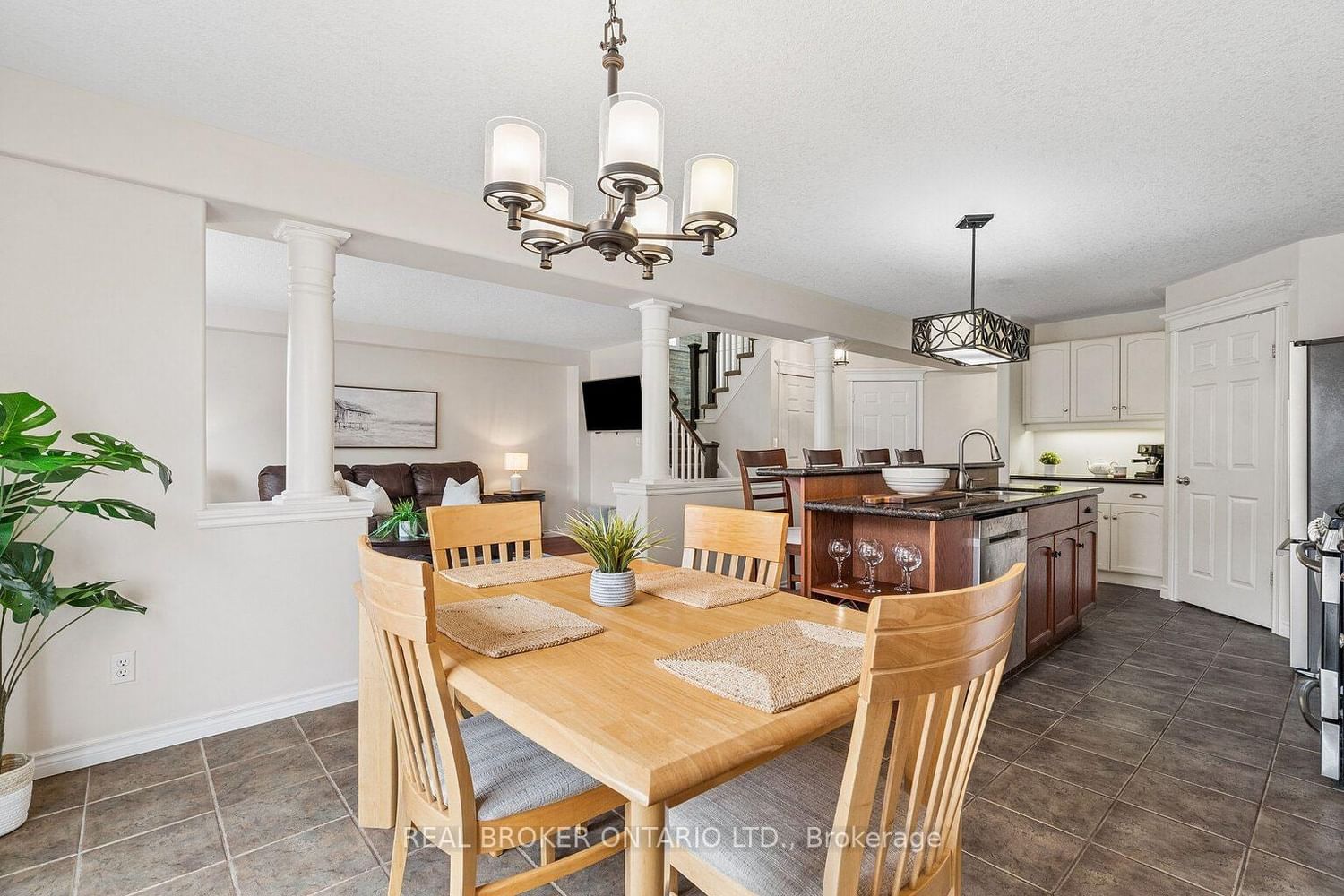 124 Ridge Top Crescent - Photo 14