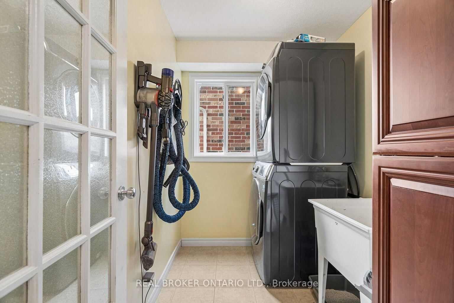 124 Ridge Top Crescent - Photo 32