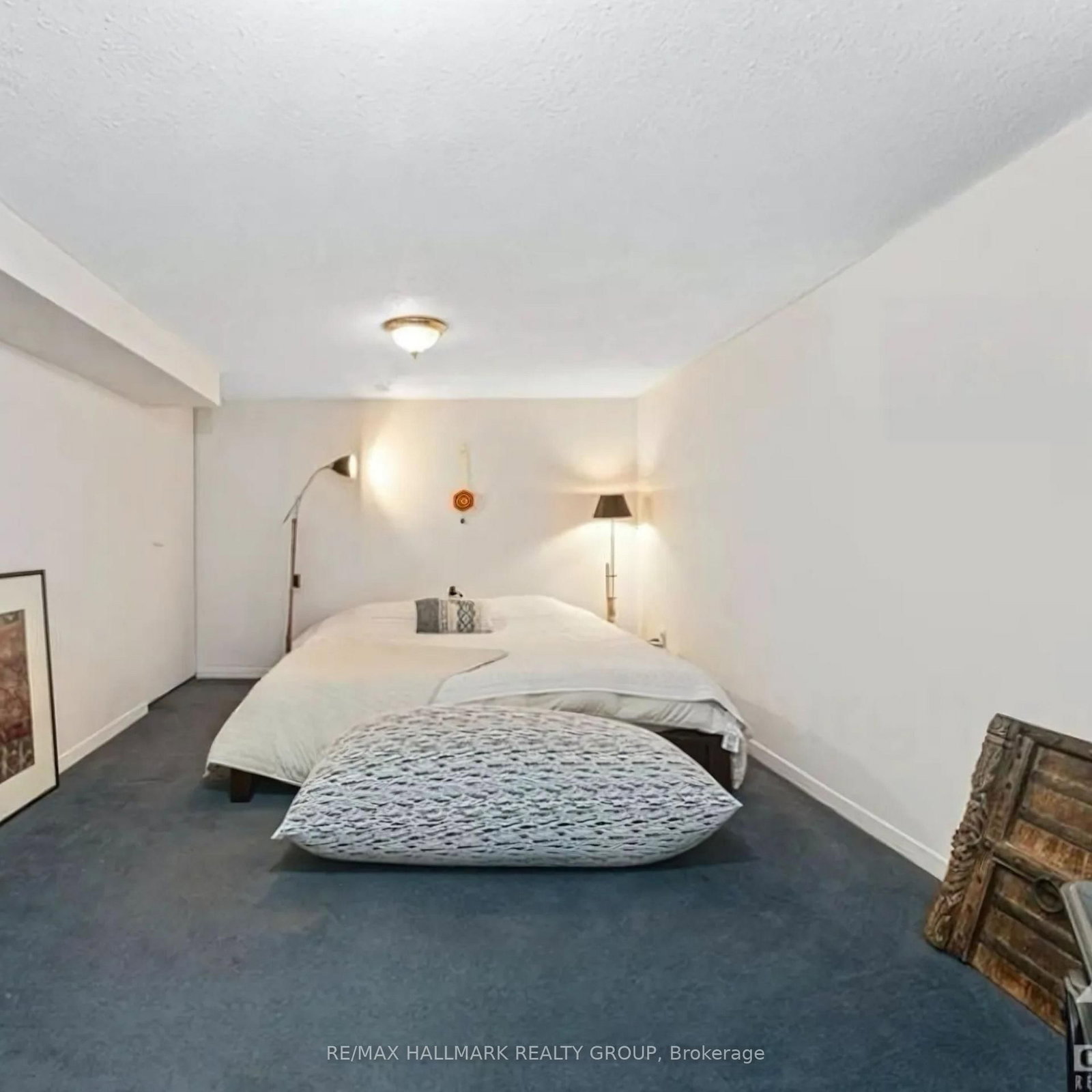 9 ACACIA Avenue, Unit 2 - Photo 8