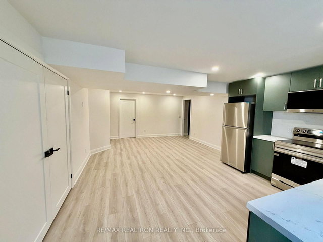 1040 EAGLETRACE Drive