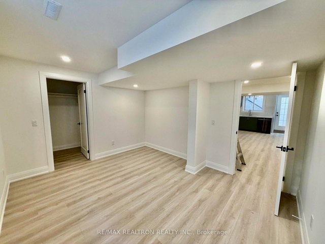 1040 EAGLETRACE Drive