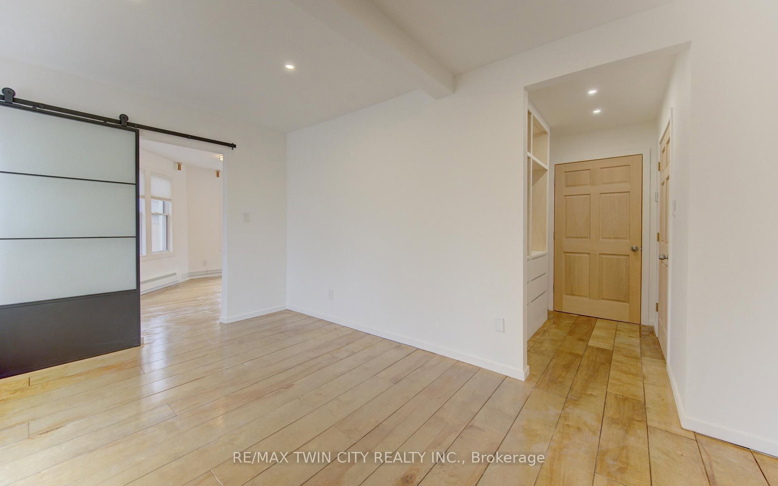 67 Louisa Street W - Photo 17