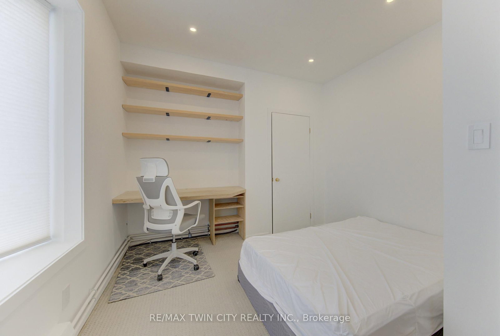 67 Louisa Street W - Photo 26