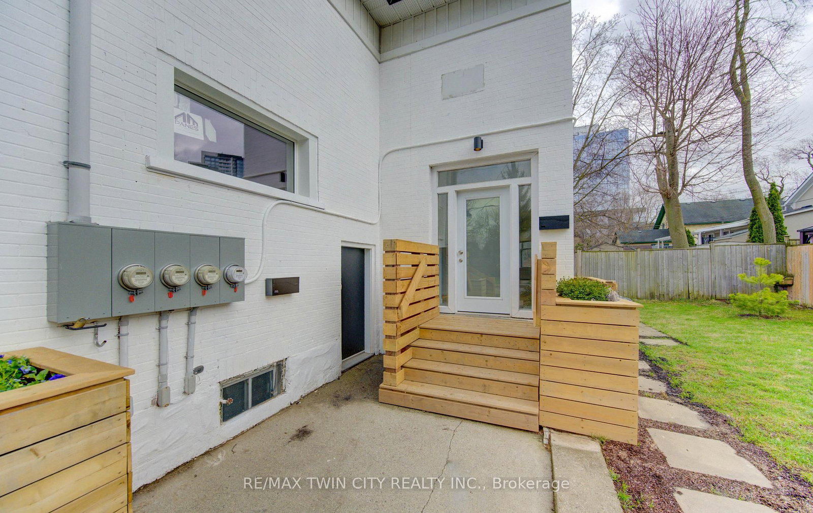 67 Louisa Street W - Photo 30