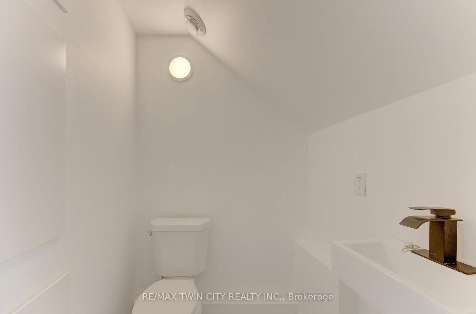 67 Louisa Street W - Photo 32