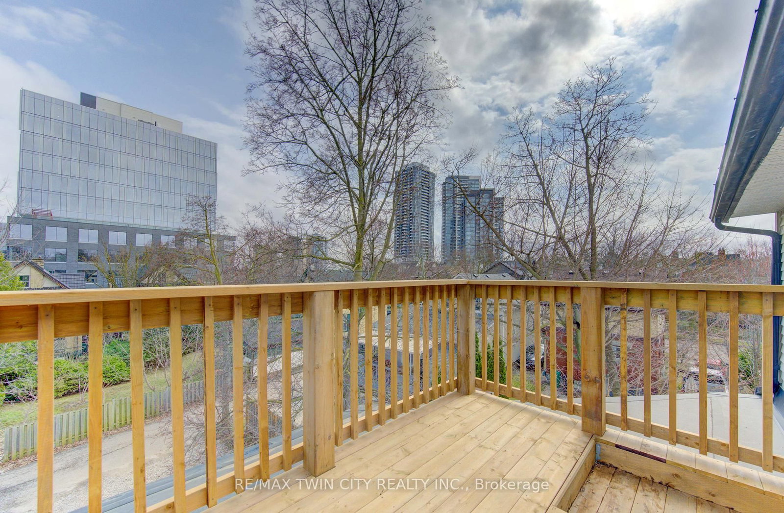 67 Louisa Street W - Photo 39