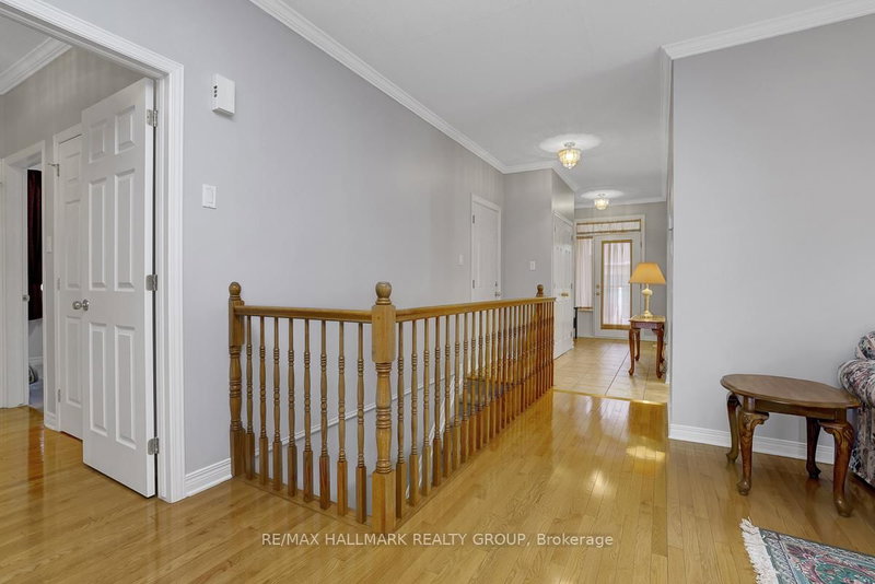 853 Swallowtail Cres, Ottawa, K4A 4M5 | Image 3