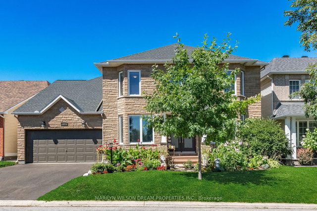 12 Greenpointe Drive