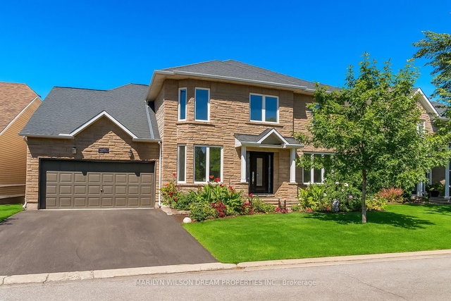 12 Greenpointe Drive