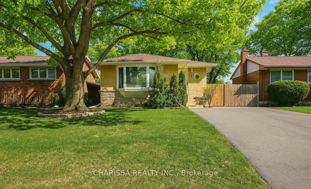 37 KINGSLEA Drive, Unit Lower