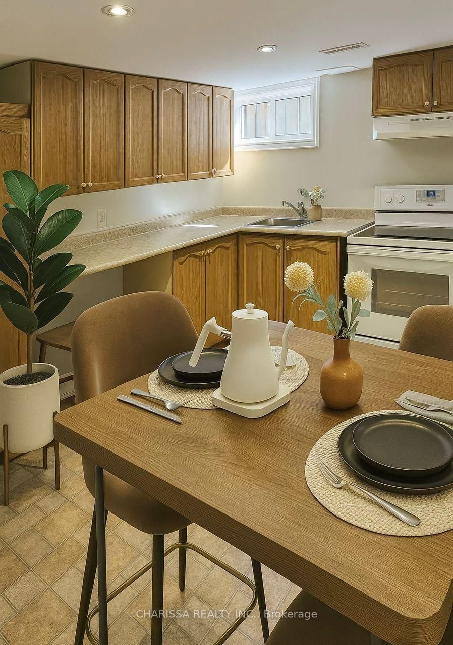 37 KINGSLEA Drive, Unit Lower - Photo 5