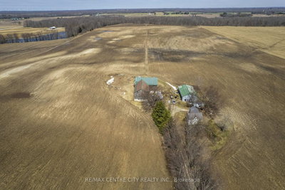 1162 Conc 4E Road — more photos