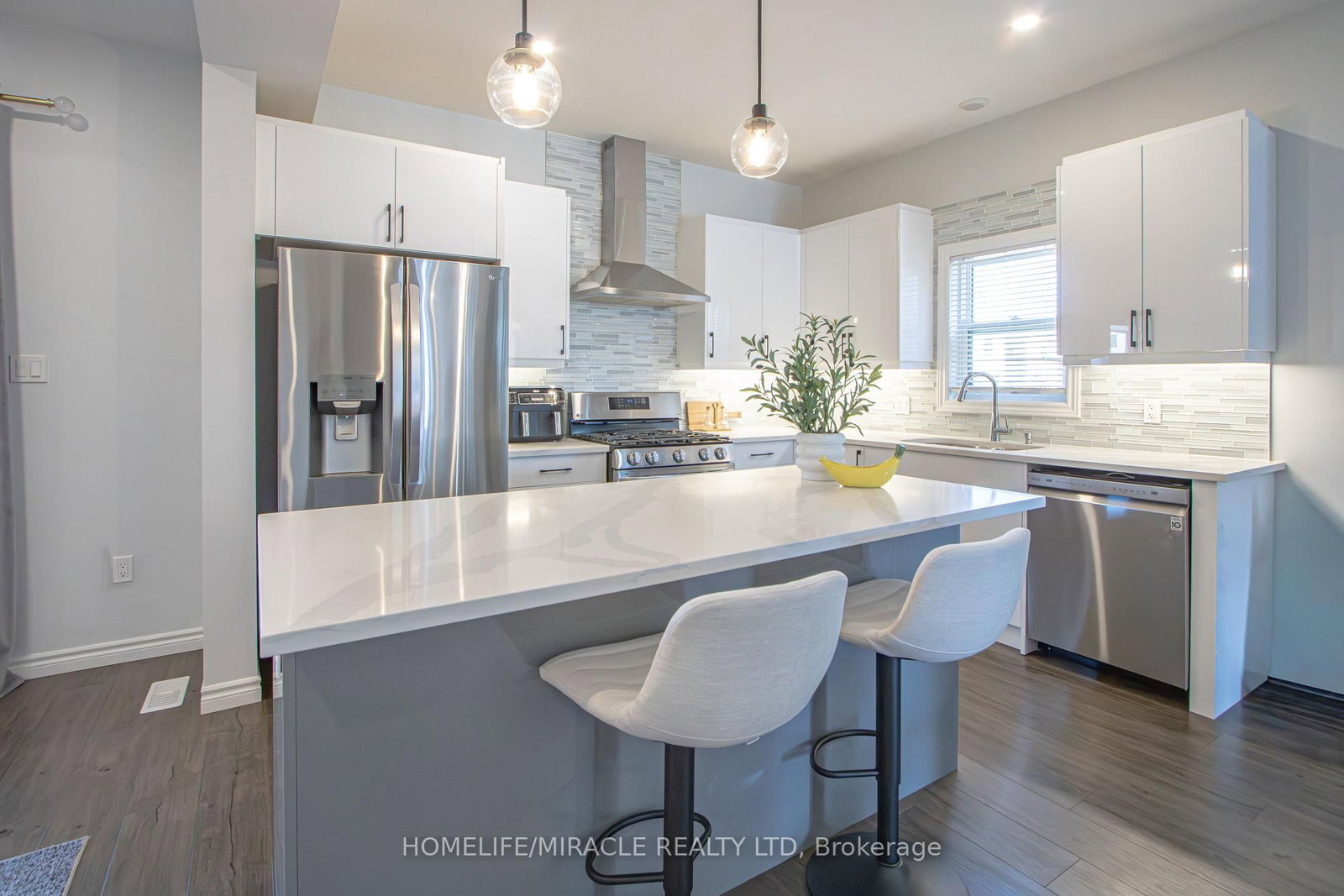 274 Middleton Avenue - Photo 12