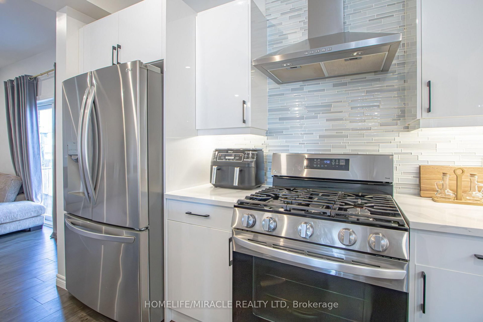 274 Middleton Avenue - Photo 16