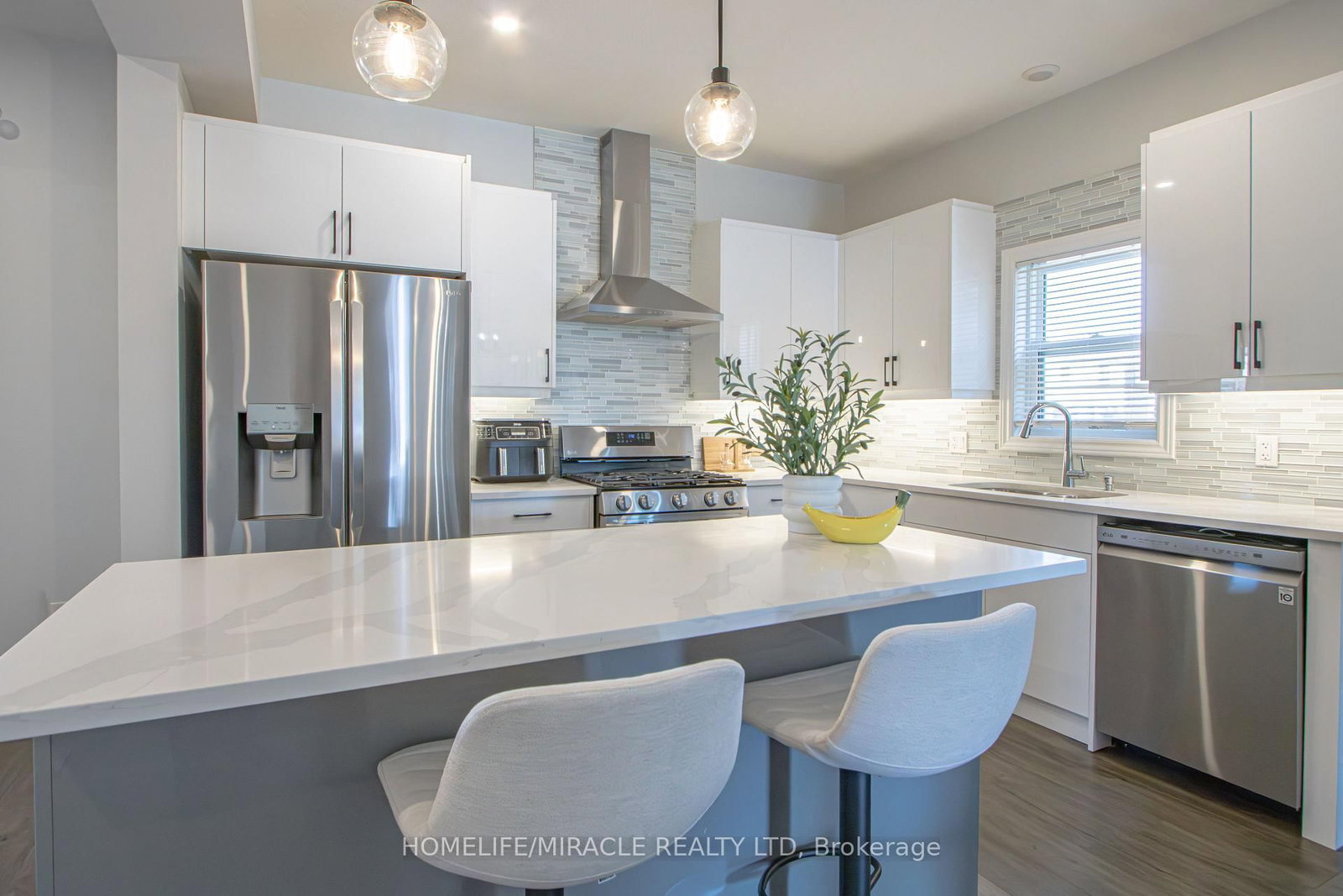 274 Middleton Avenue - Photo 17