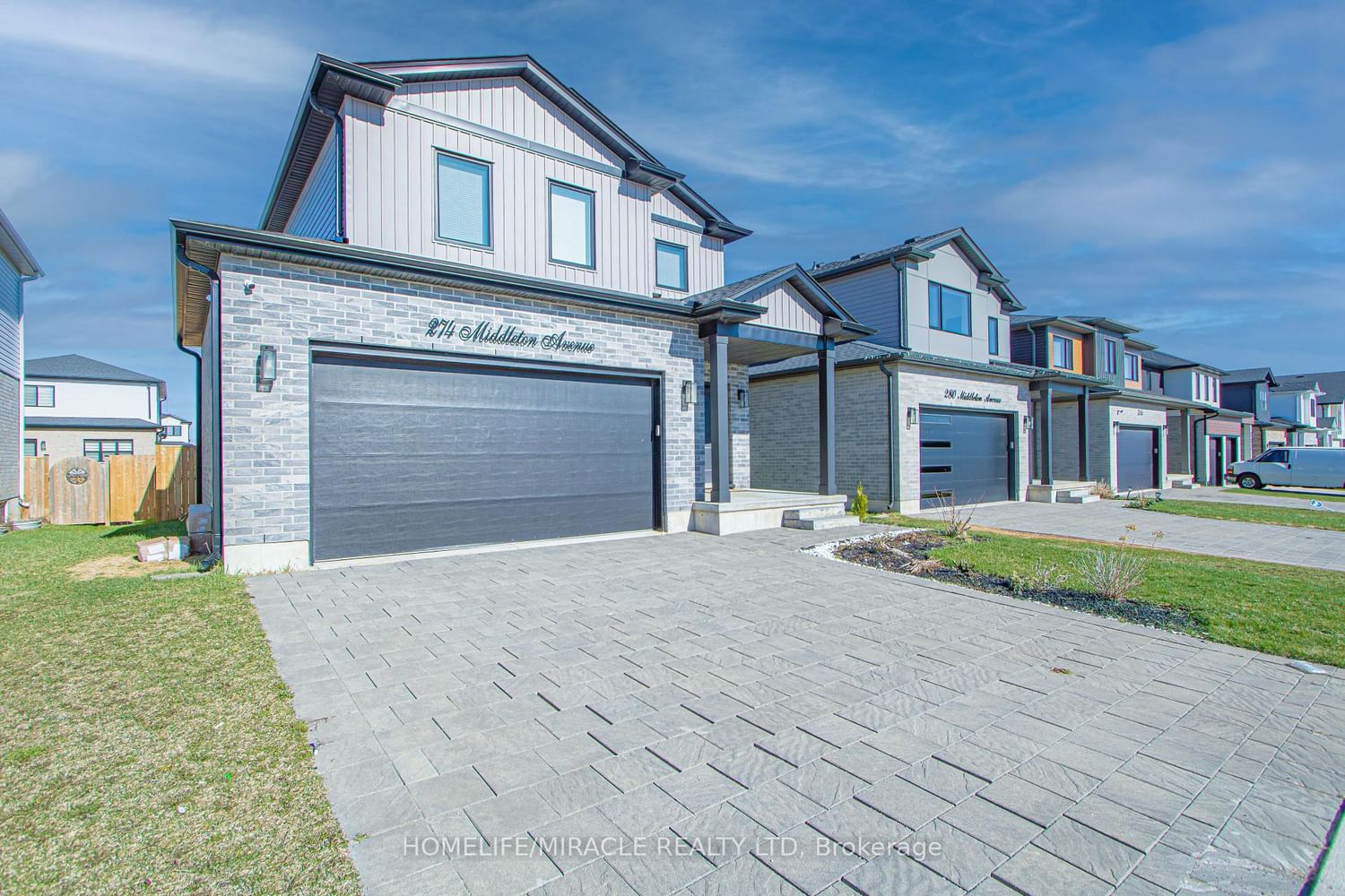 274 Middleton Avenue - Photo 4