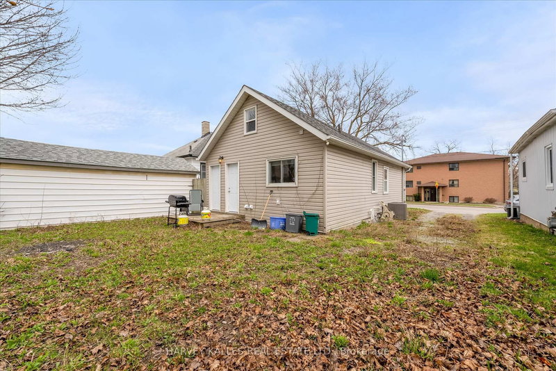 105 Ormond St N, Thorold, L2V 1Z3 | Image 3