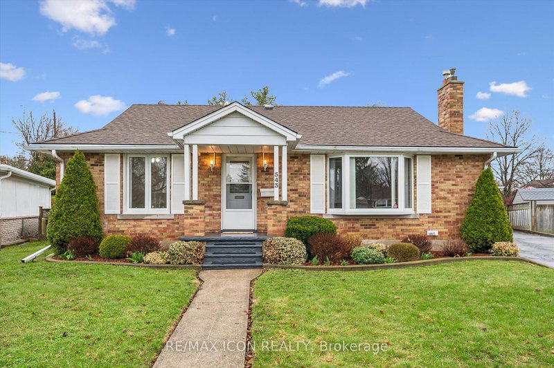 home for sale on 543 Philip Crescent