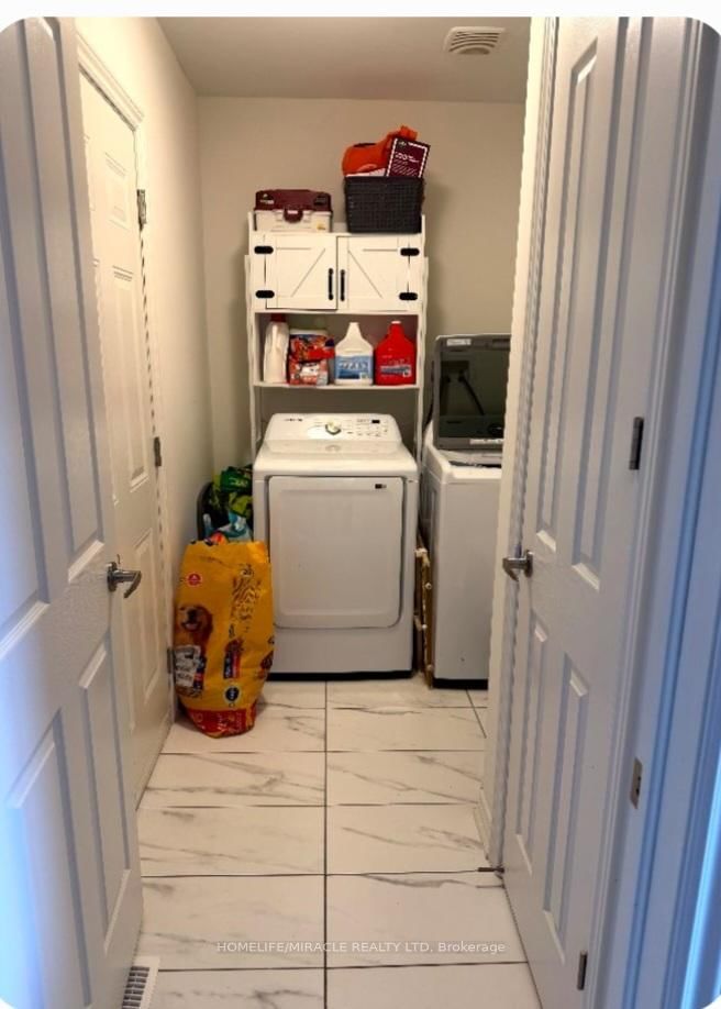 464 Trevor Street - Photo 7