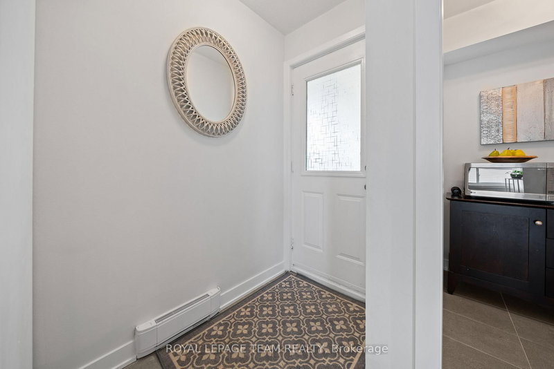 1406 Tanguay Crt, Kanata, K2L 3X7 | Image 3