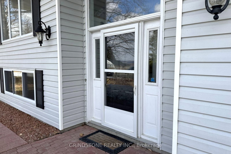 319 Riverwood Dr, Ottawa, K0A 3M0 | Image 3