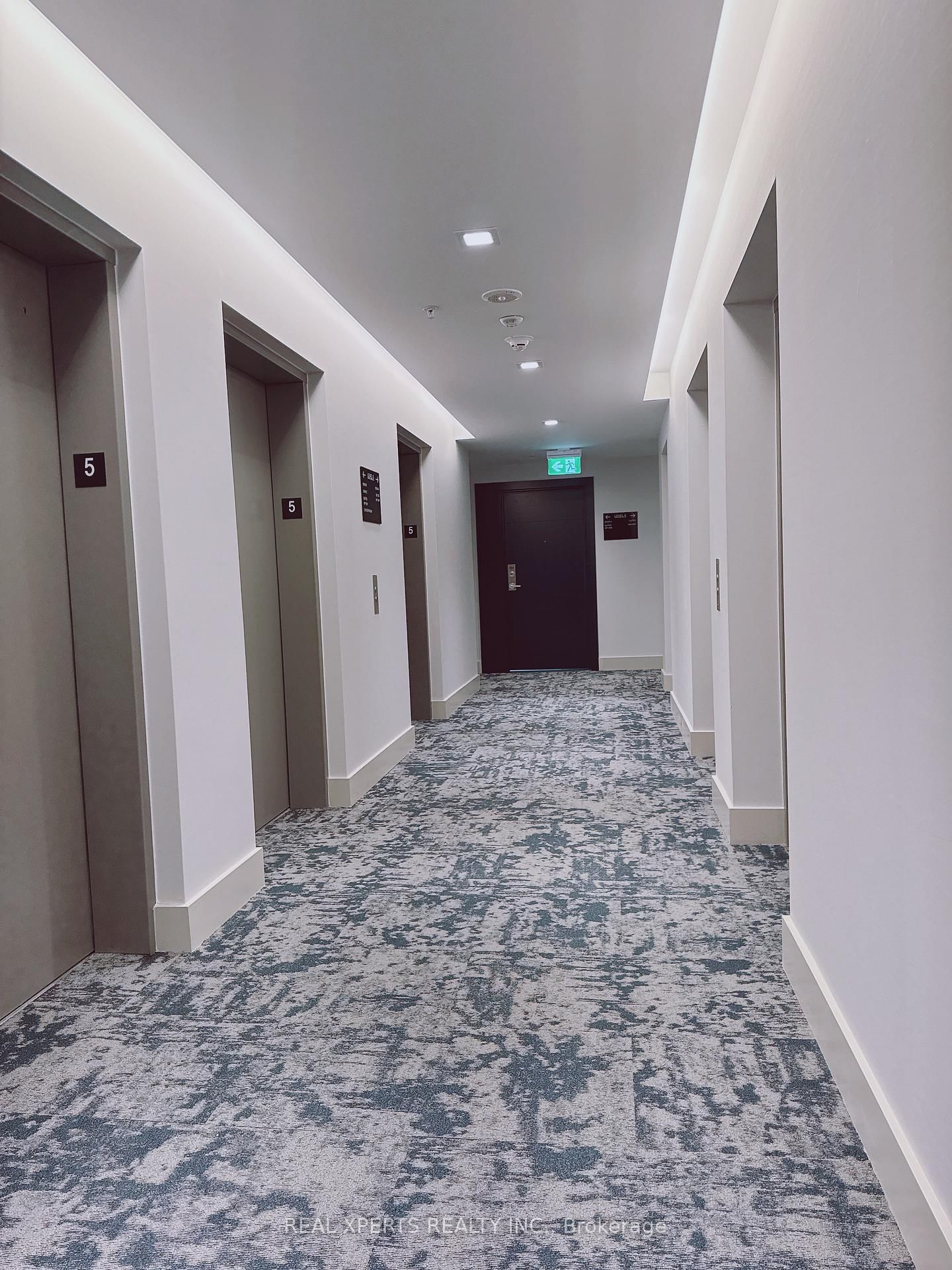 75 James Street S, Unit 525 - Photo 10