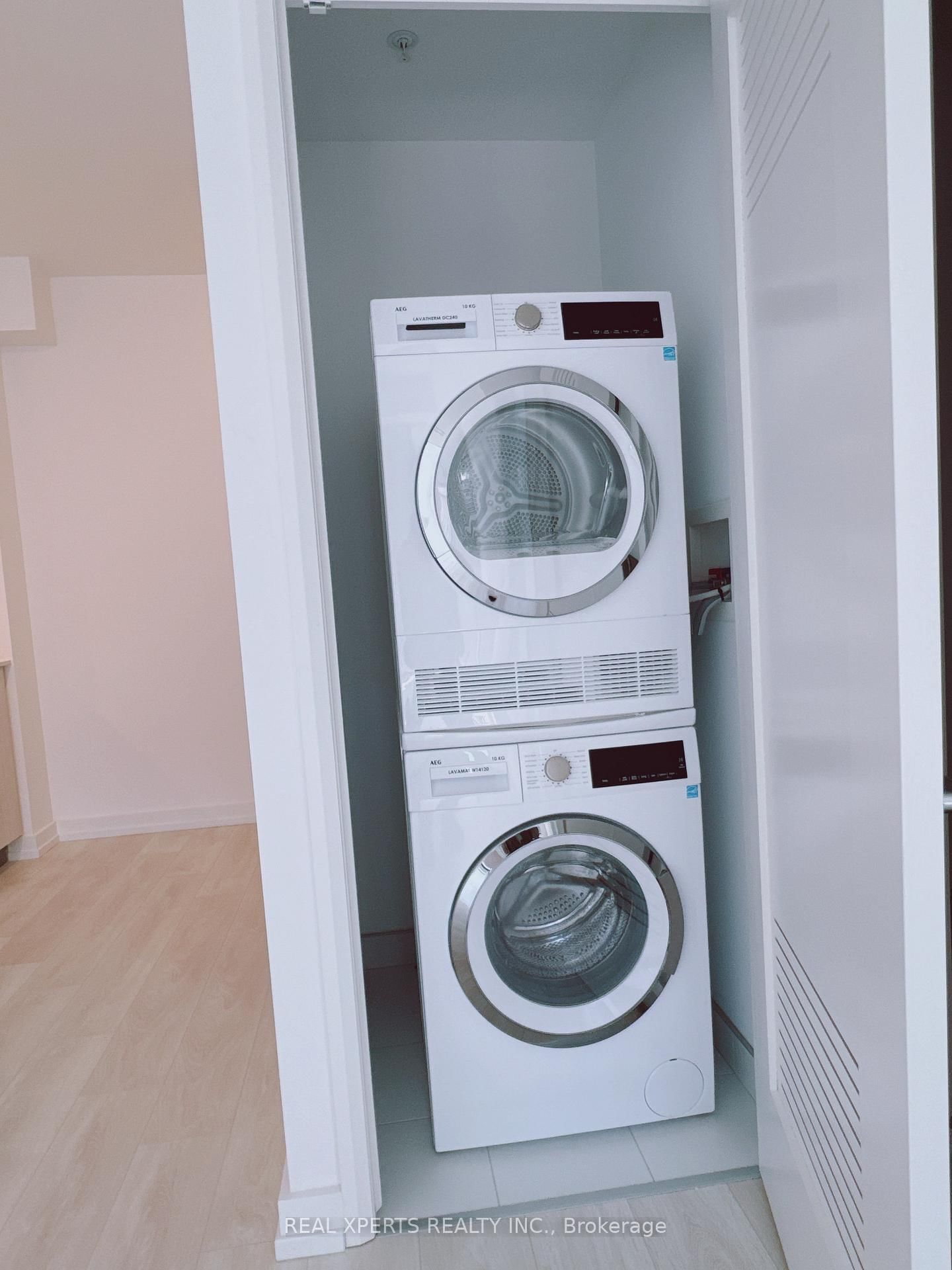 75 James Street S, Unit 525 - Photo 15