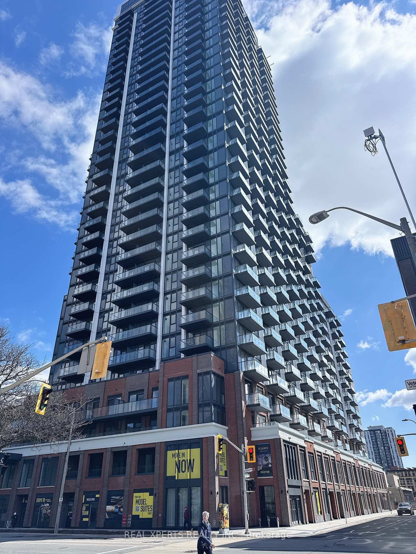 75 James Street S, Unit 525 - Photo 2