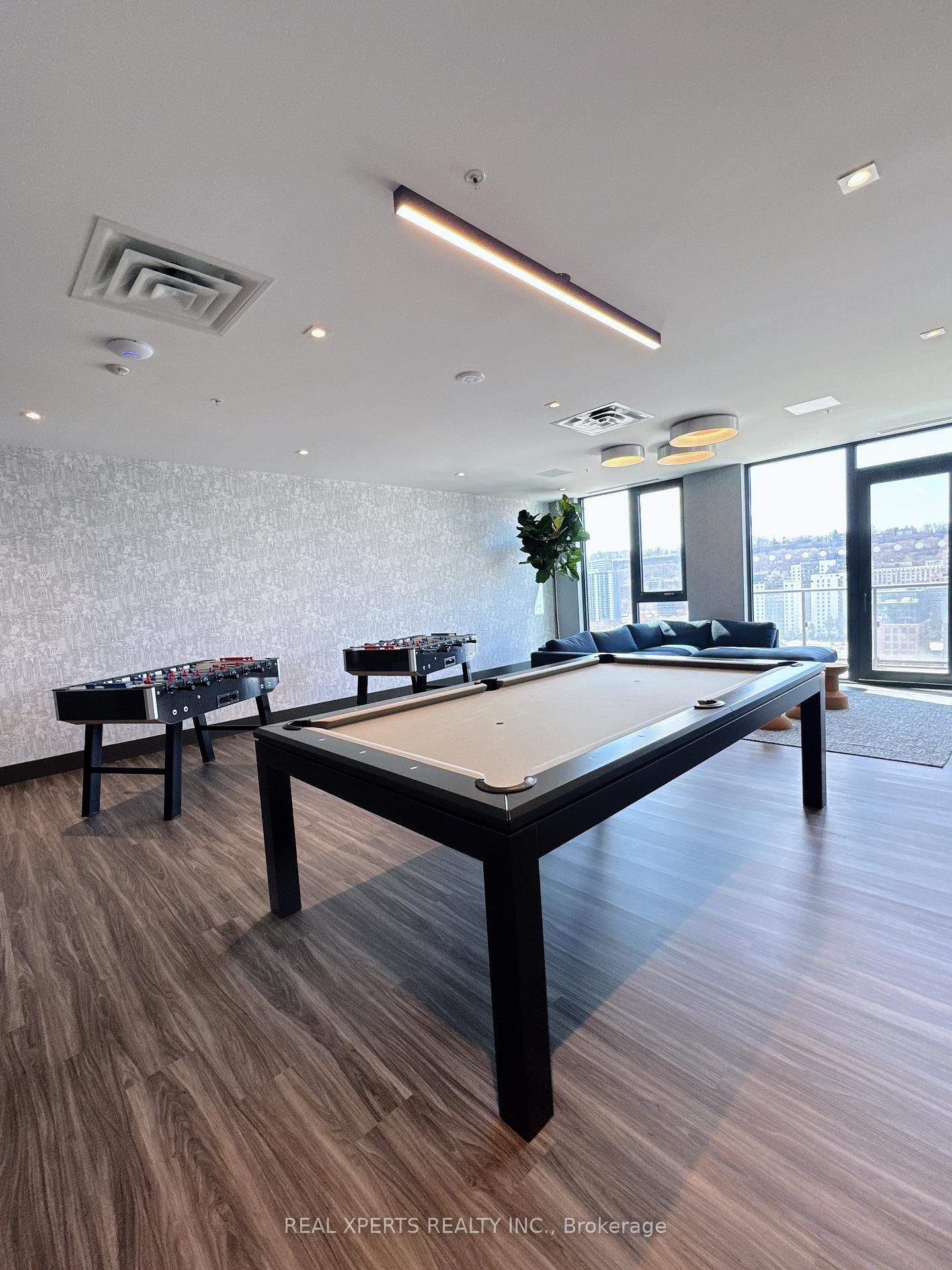 75 James Street S, Unit 525 - Photo 29