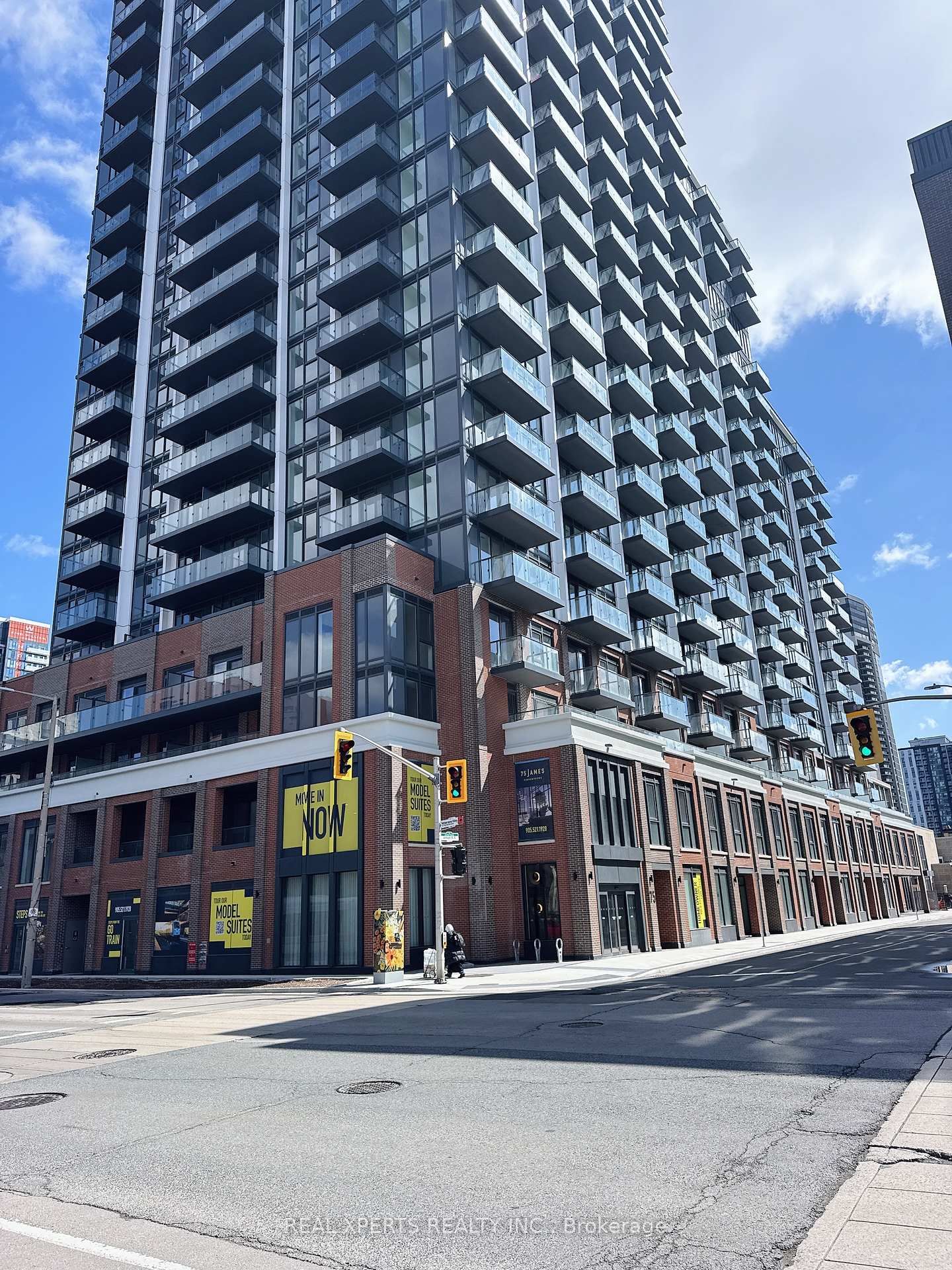 75 James Street S, Unit 525 - Photo 3