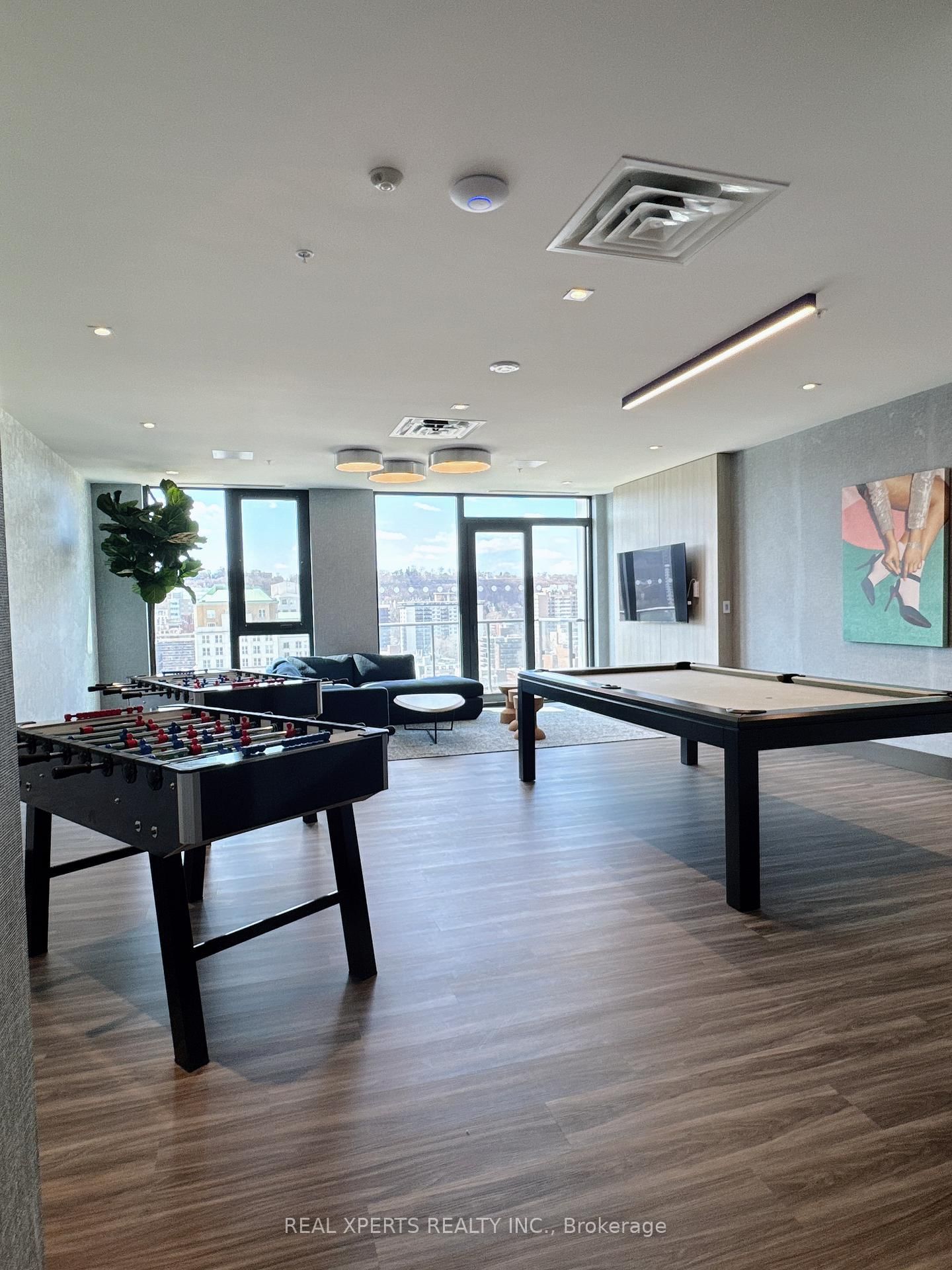 75 James Street S, Unit 525 - Photo 30