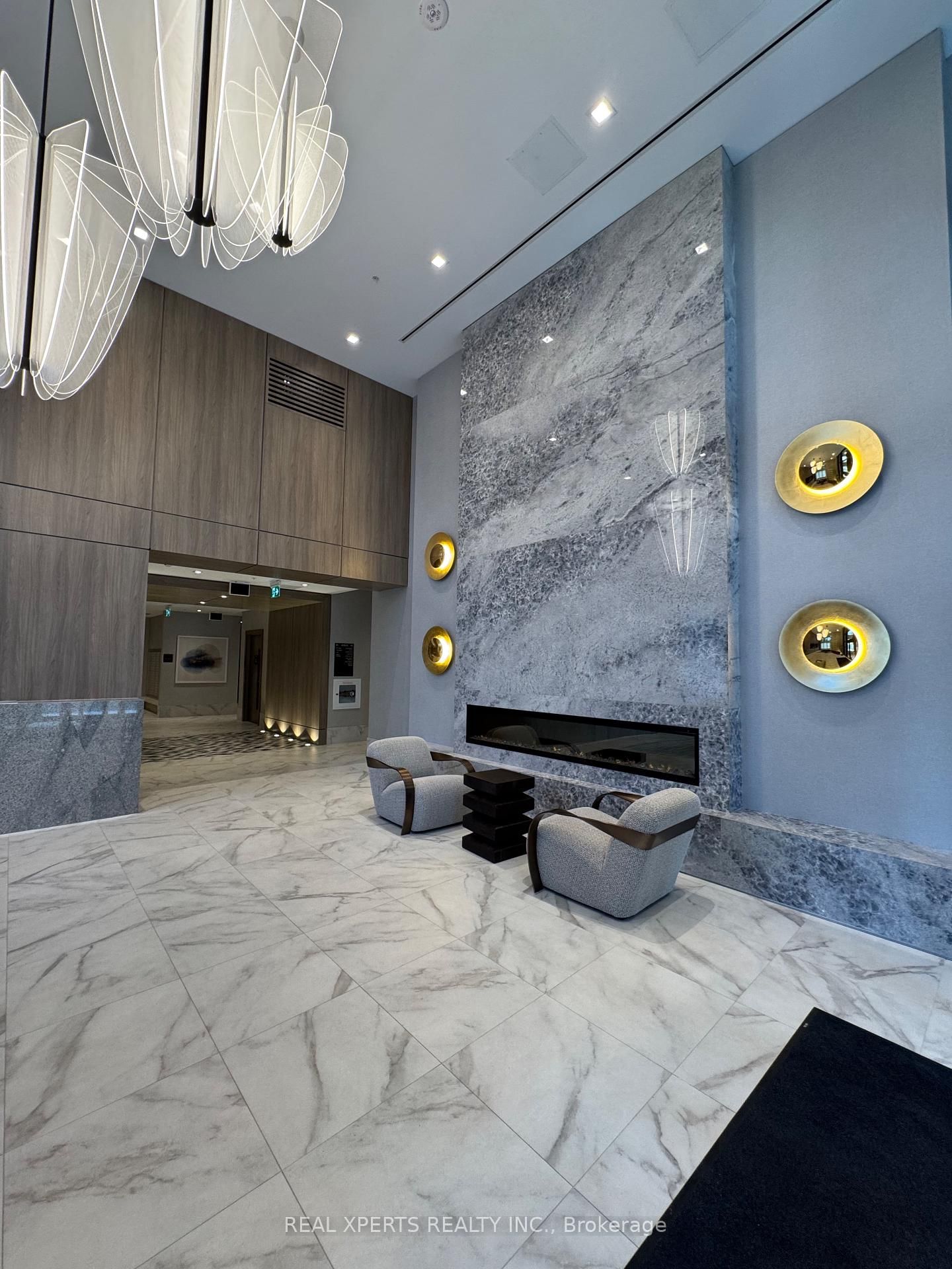 75 James Street S, Unit 525 - Photo 5