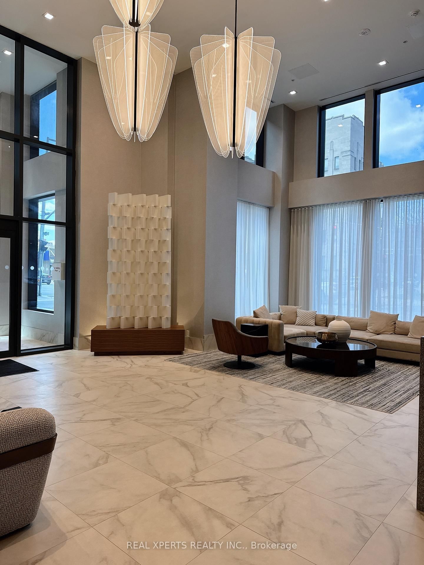 75 James Street S, Unit 525 - Photo 7