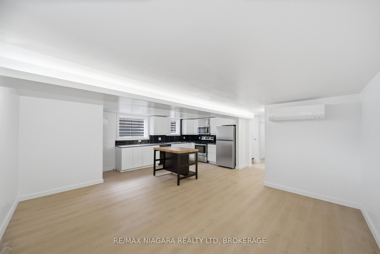 1361 STATION Street, Unit 2 - LOWER