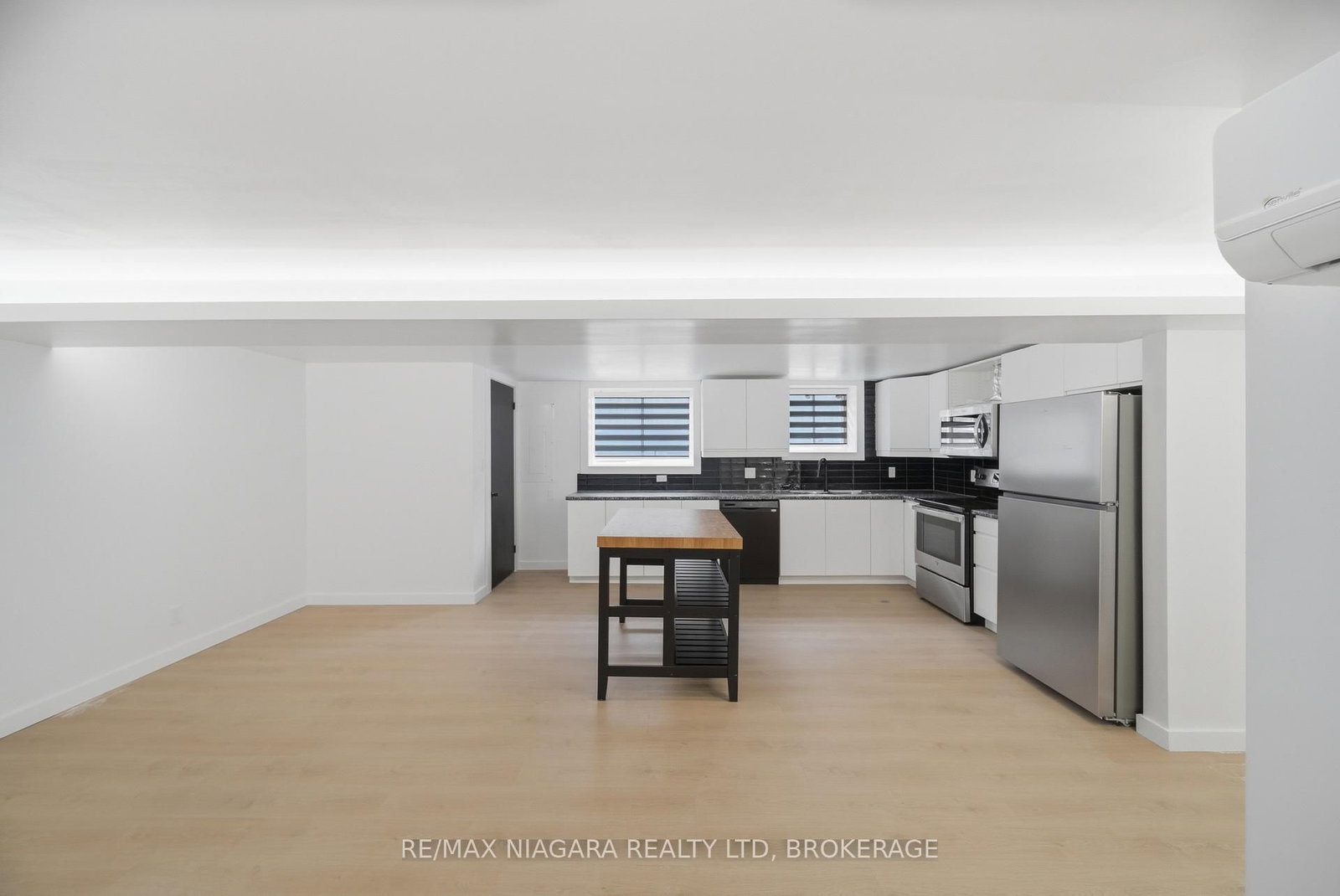 1361 STATION Street, Unit 2 - LOWER - Photo 2