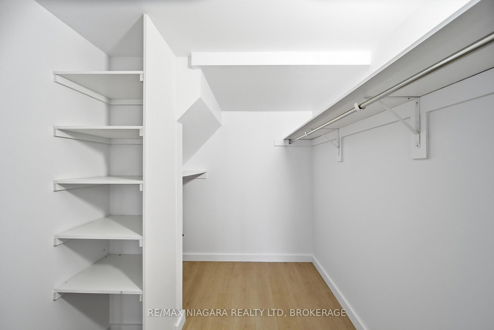 1361 STATION Street, Unit 2 - LOWER - Photo 20