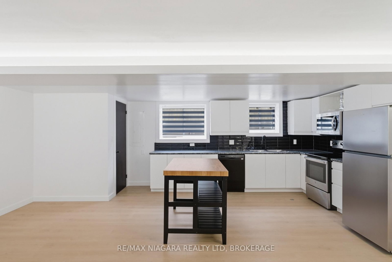 1361 STATION Street, Unit 2 - LOWER - Photo 3