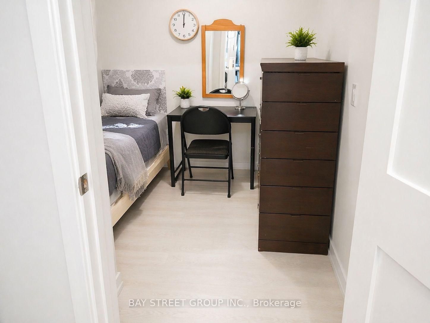 415 Main Street W, Unit 708 - Photo 10