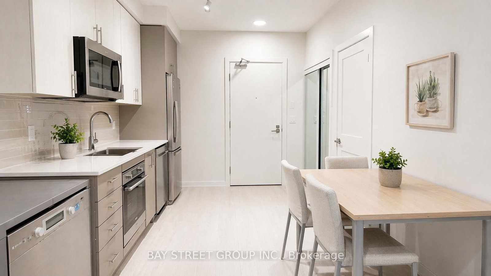 415 Main Street W, Unit 708 - Photo 5