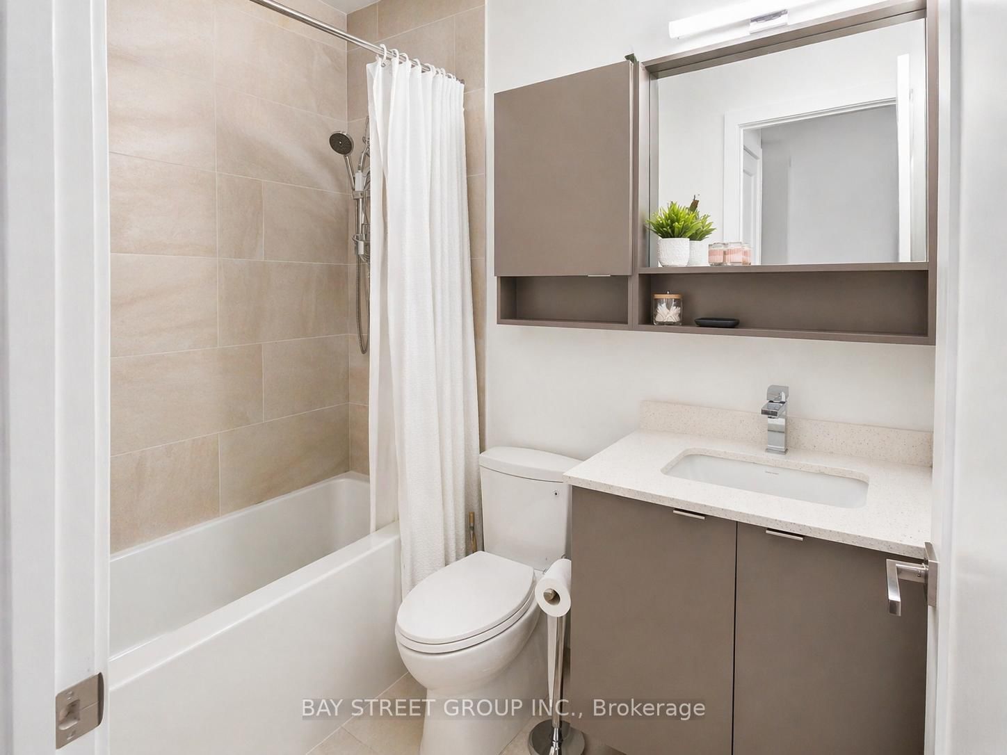 415 Main Street W, Unit 708 - Photo 9