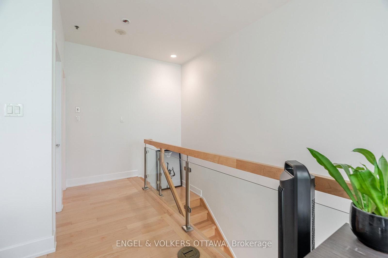 197 Lisgar Street, Unit 202 - Photo 19