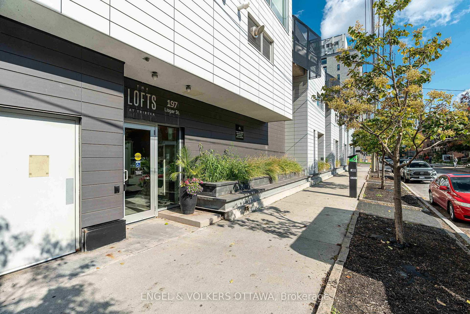 197 Lisgar Street, Unit 202 - Photo 2