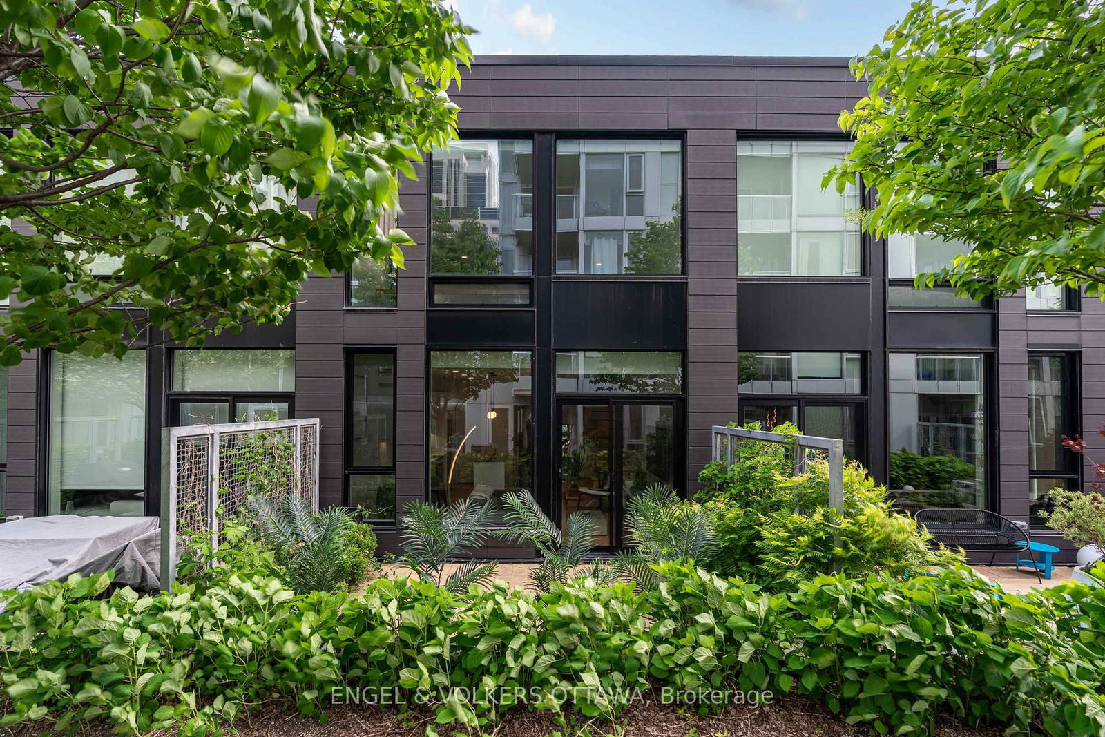 197 Lisgar Street, Unit 202 - Photo 26