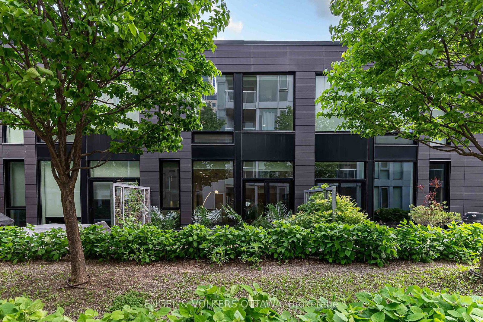 197 Lisgar Street, Unit 202 - Photo 29