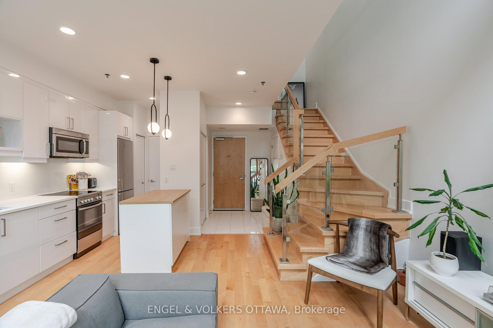 197 Lisgar Street, Unit 202 - Photo 8