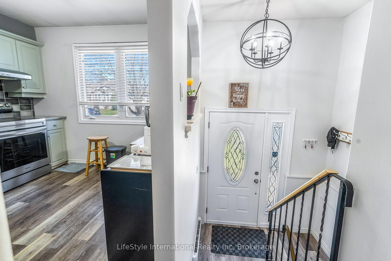 9 Hampton St, Brantford, N3S 7J2 | Image 3